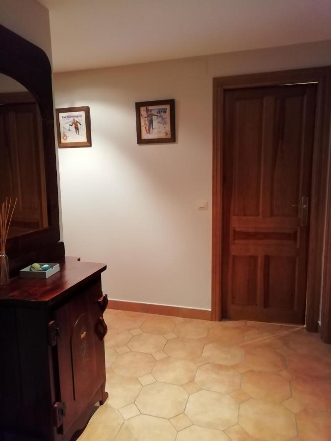 Apartamento Apartamento familiar con vistas La Portiecha Sallent de Gállego Exterior foto