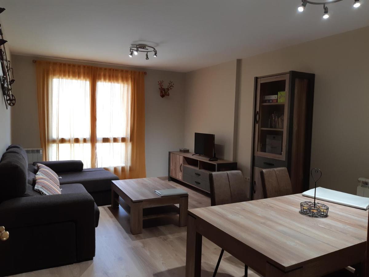 Apartamento Apartamento familiar con vistas La Portiecha Sallent de Gállego Exterior foto
