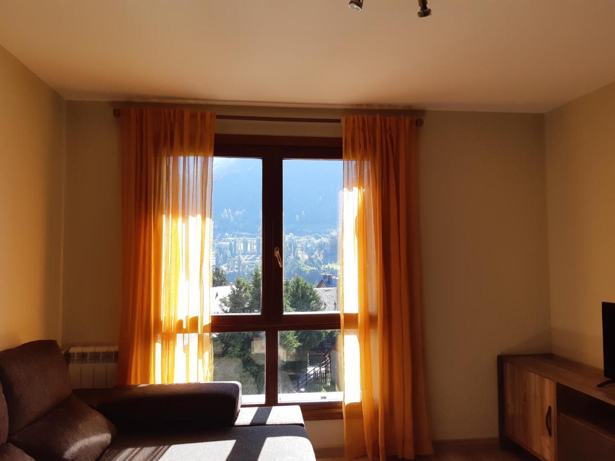 Apartamento Apartamento familiar con vistas La Portiecha Sallent de Gállego Exterior foto